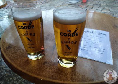 Cervezas en la terraza de a Corde a Linge